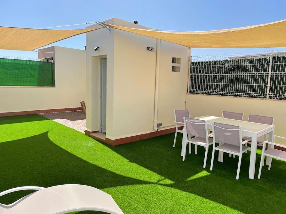 Khelok Home Aguilas Bagian luar foto